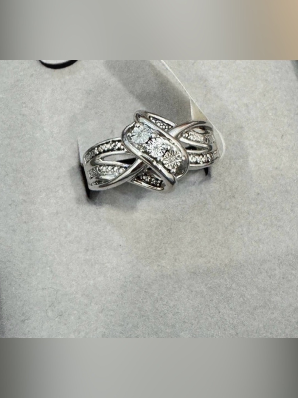 Zales Silver Crisscross Three-Stone Diamond Ring size 7
